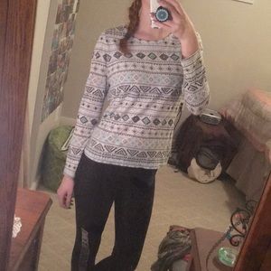 blue white and black tee